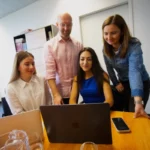 Meetings intern oder mit Kunden - so sieht der Agentur-Alltag bei JSH Marketing aus